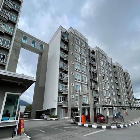 Oyo 91086 Bayu Service Apartment Куах Экстерьер фото