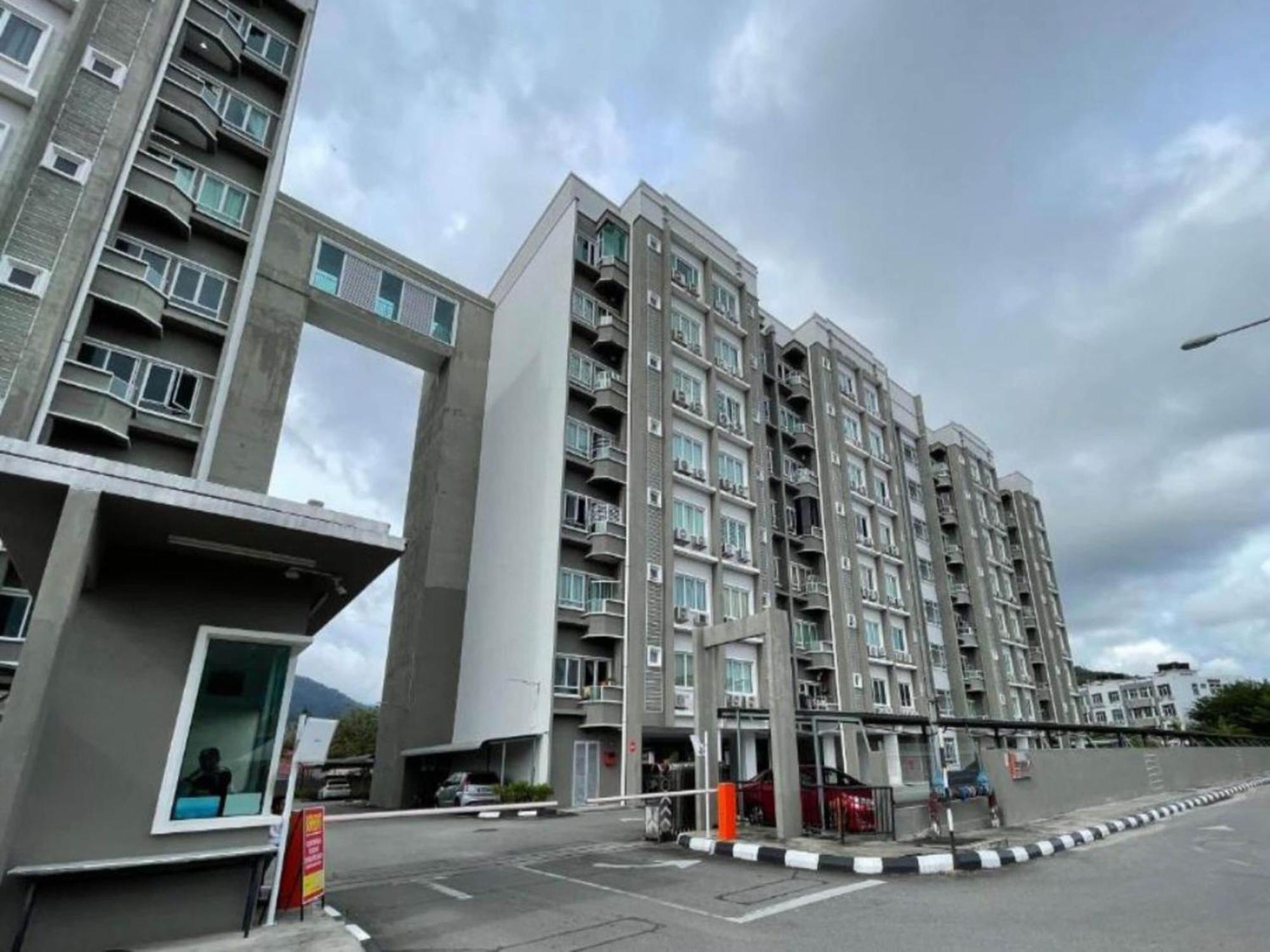 Oyo 91086 Bayu Service Apartment Куах Экстерьер фото